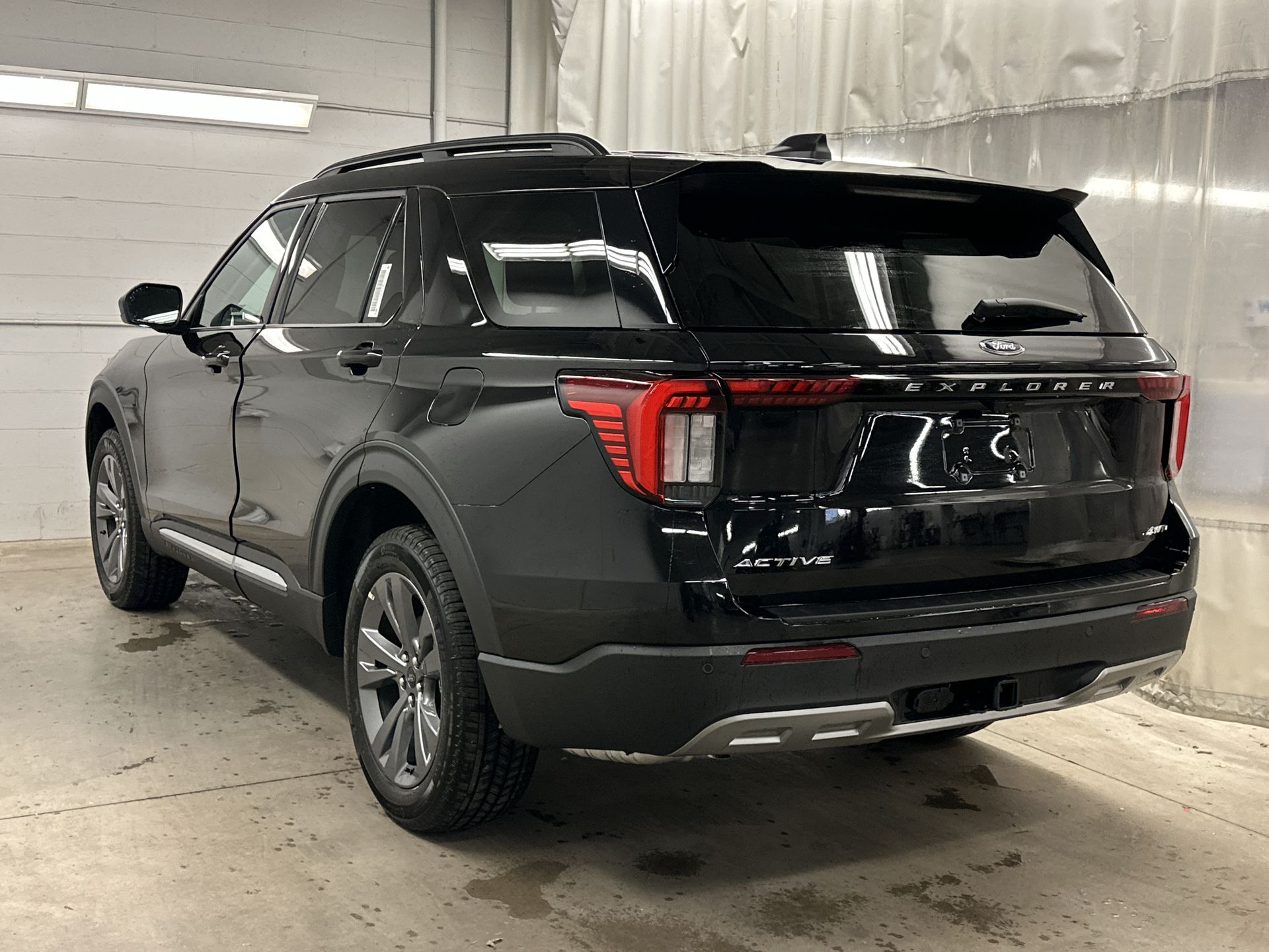 Thumbnail: 2025 Ford Explorer - 33