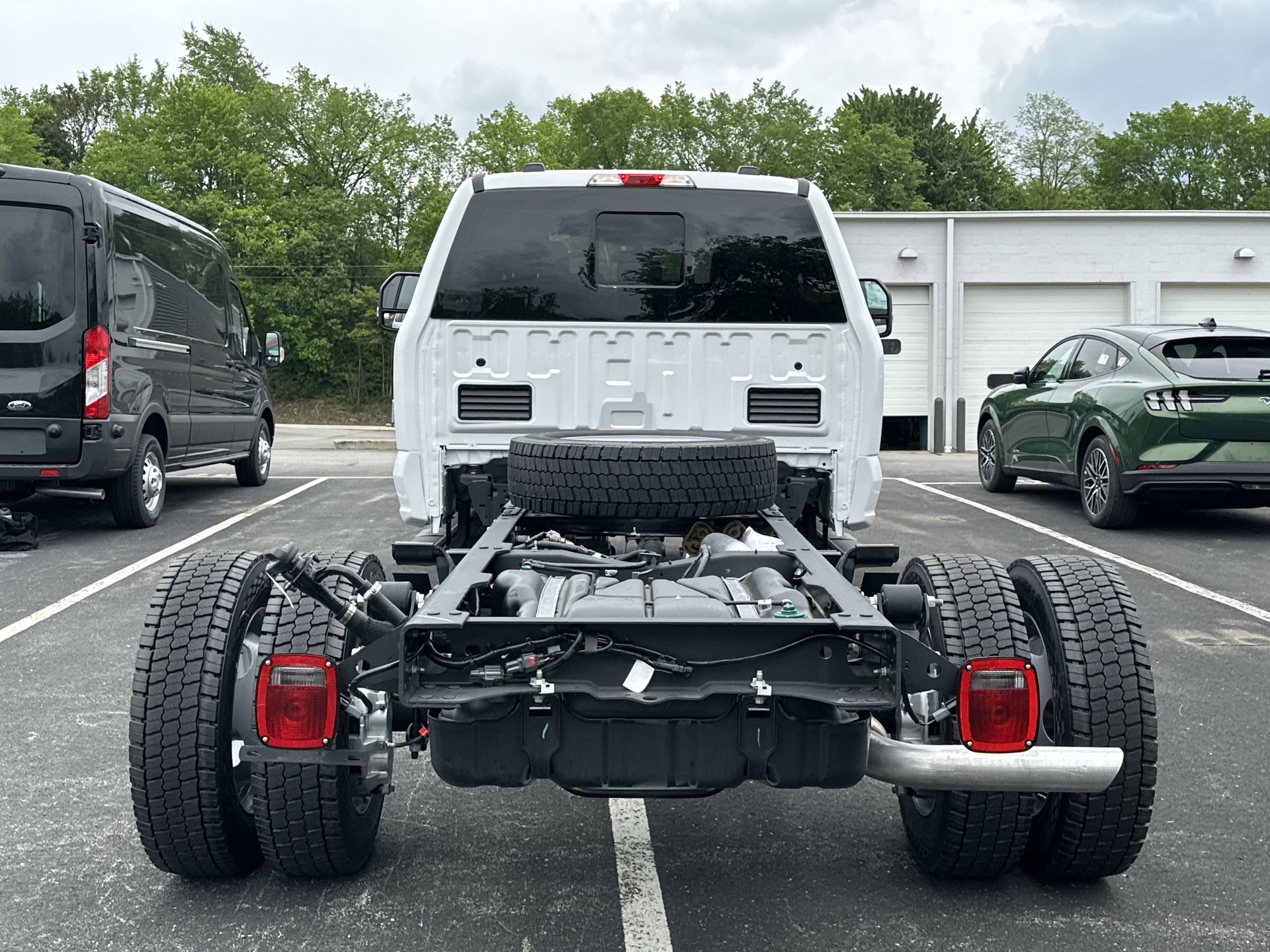 Thumbnail: 2025 Ford Econoline - 4