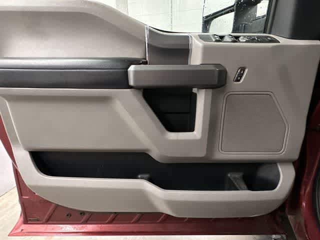 Thumbnail: 2019 Ford Econoline - 14