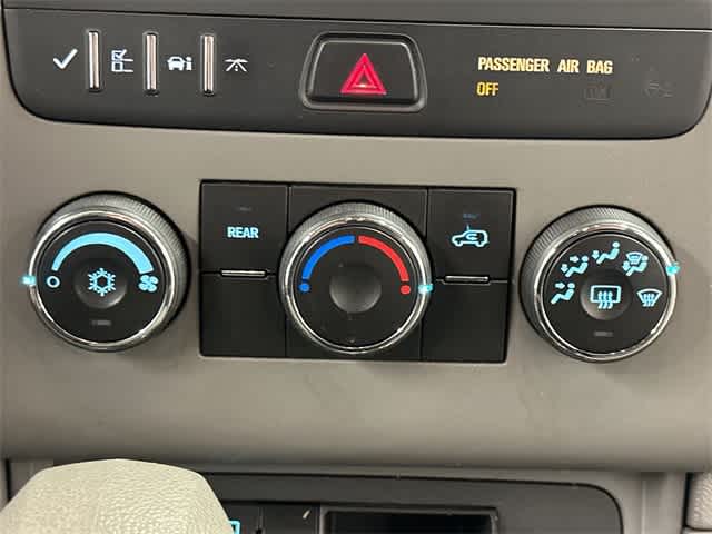 Thumbnail: 2014 Chevrolet Traverse - 12