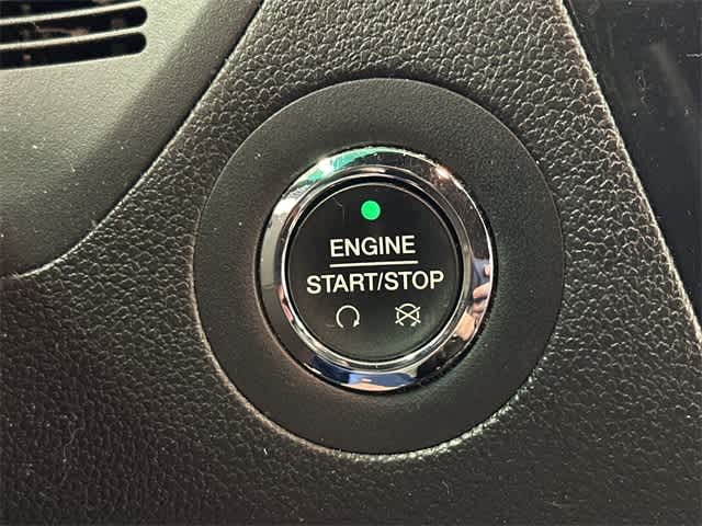 Thumbnail: 2016 Ford Explorer - 10