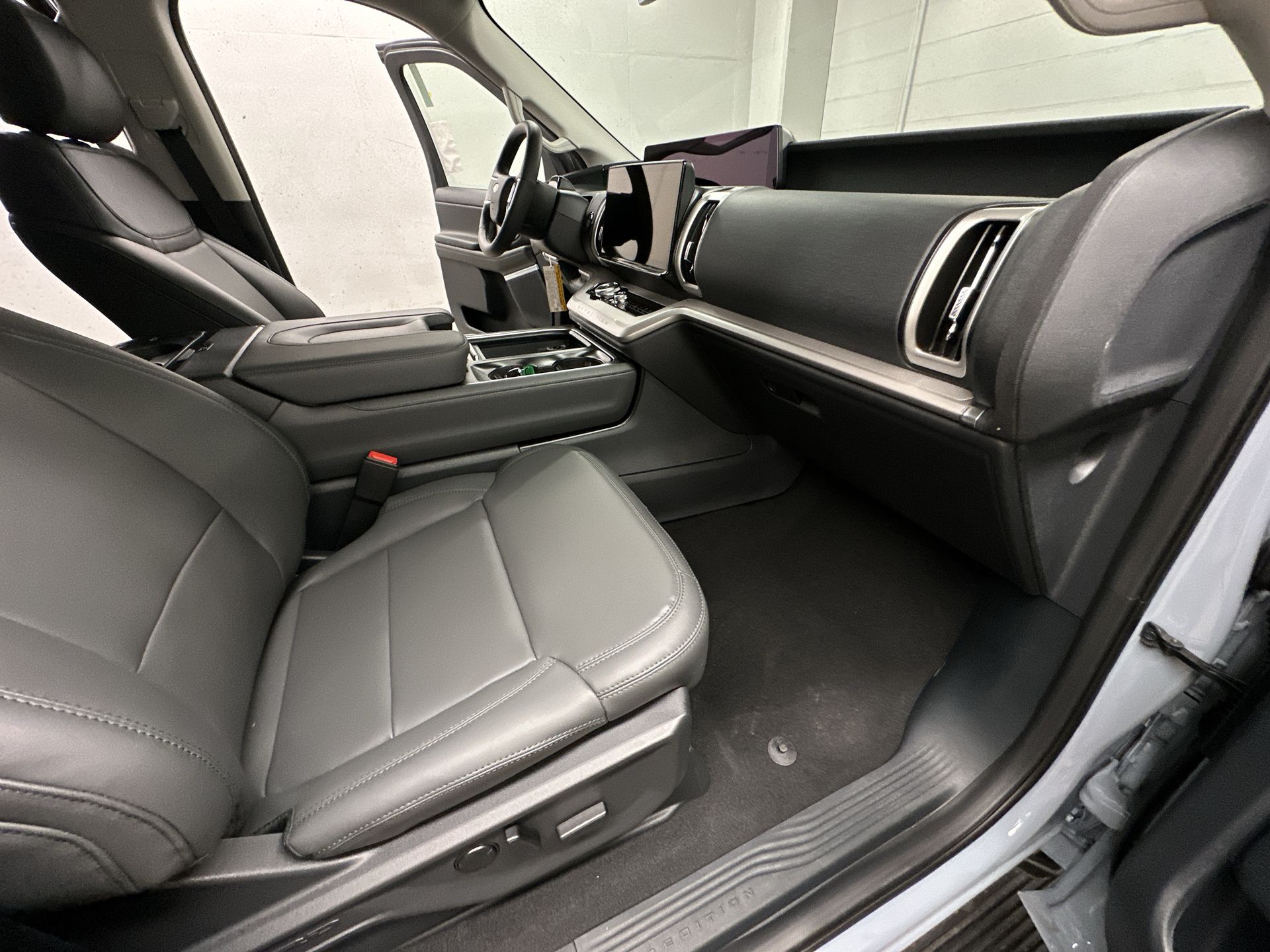 Thumbnail: 2026 Ford Expedition - 19