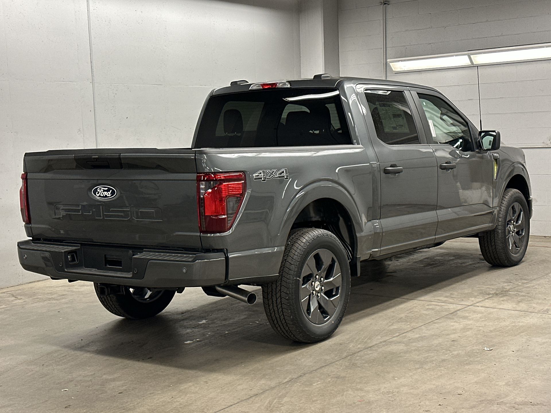 2025 Ford F-150 STX - Photo 37