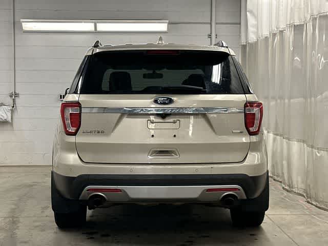 Thumbnail: 2017 Ford Explorer - 4