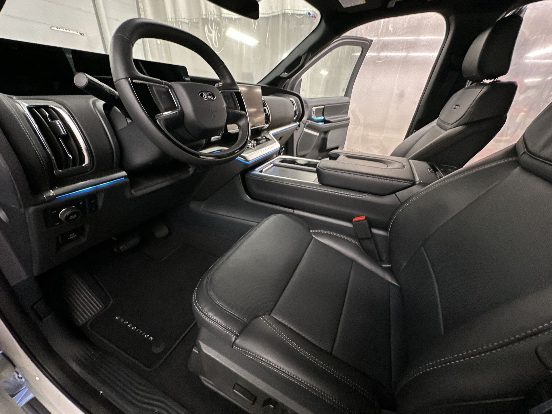 Thumbnail: 2025 Ford Expedition MAX - 17