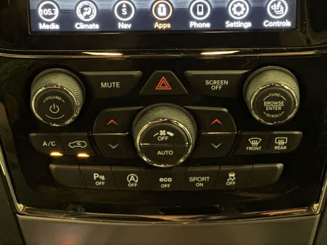 Thumbnail: 2021 Jeep Grand Cherokee - 16