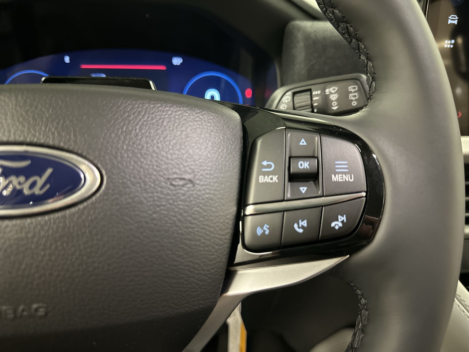 Thumbnail: 2026 Ford Explorer - 9