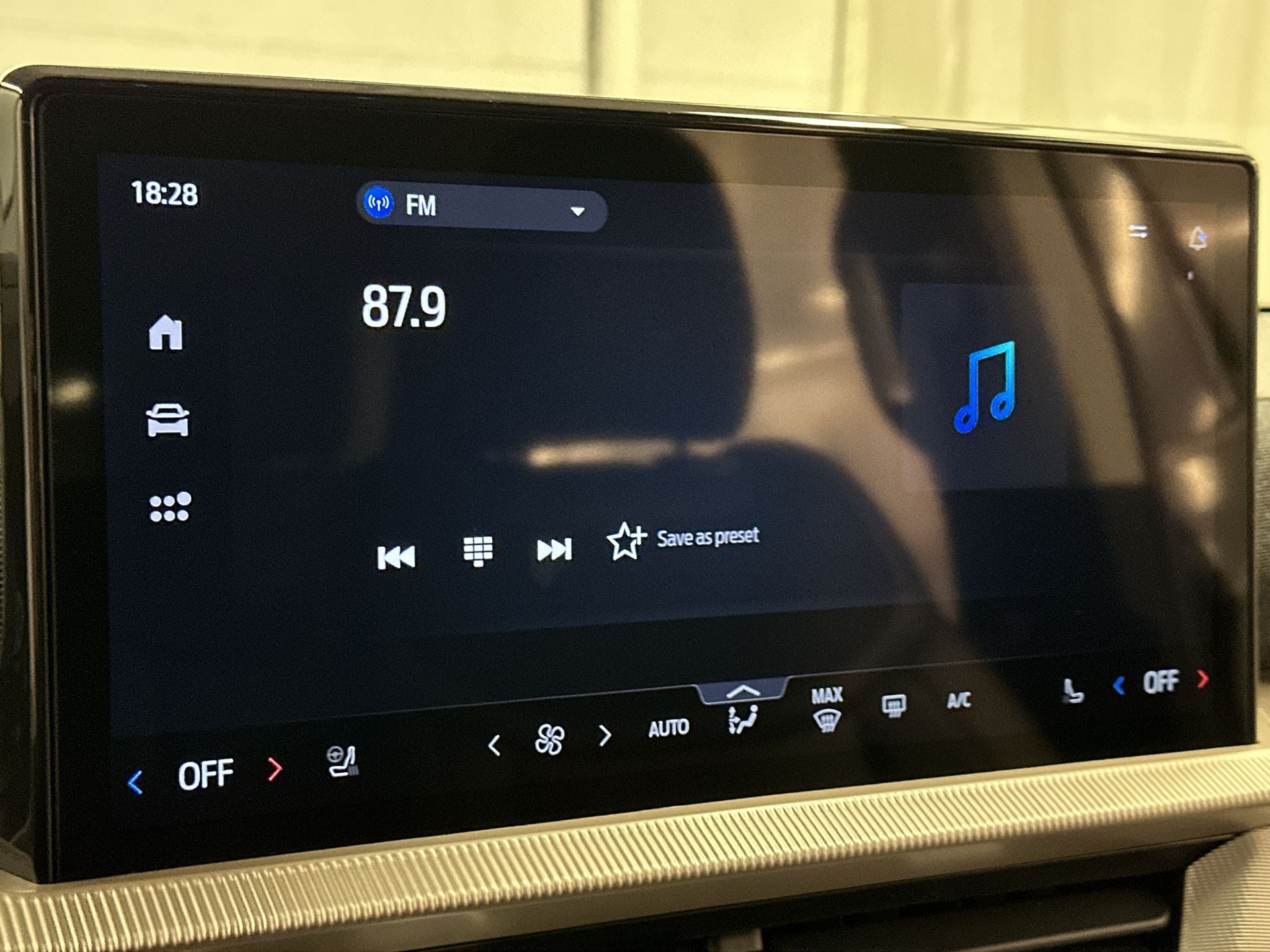 Thumbnail: 2025 Ford Explorer - 11