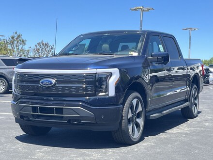 2023 Ford F-150 Lightning Platinum Truck