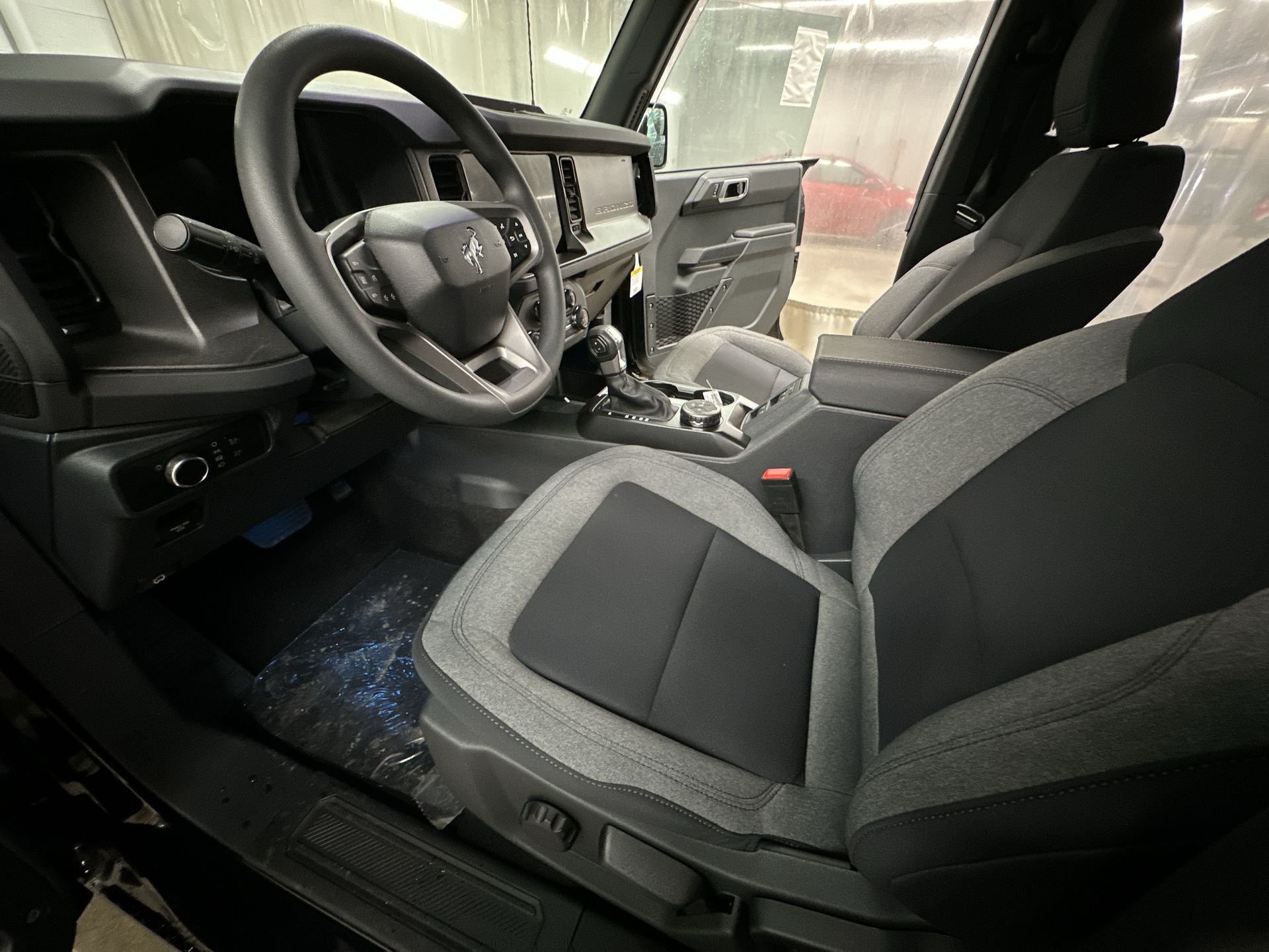 Thumbnail: 2025 Ford Bronco - 15