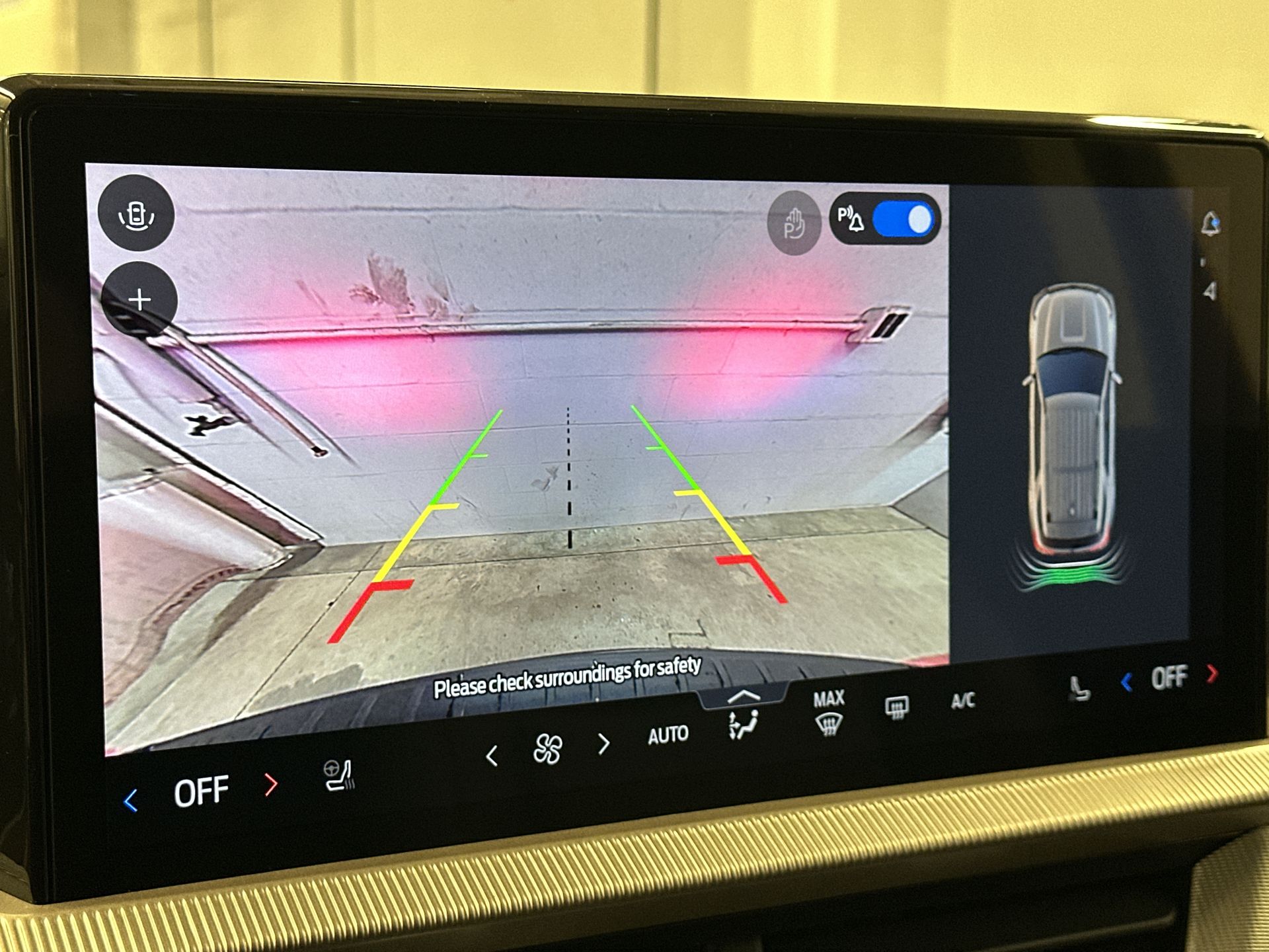 Thumbnail: 2025 Ford Explorer - 14