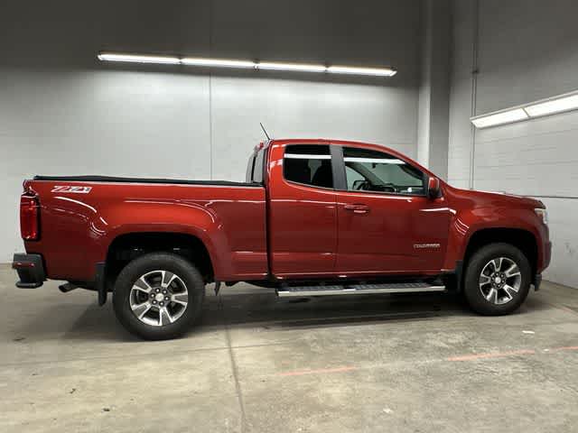 Thumbnail: 2016 Chevrolet Colorado - 3