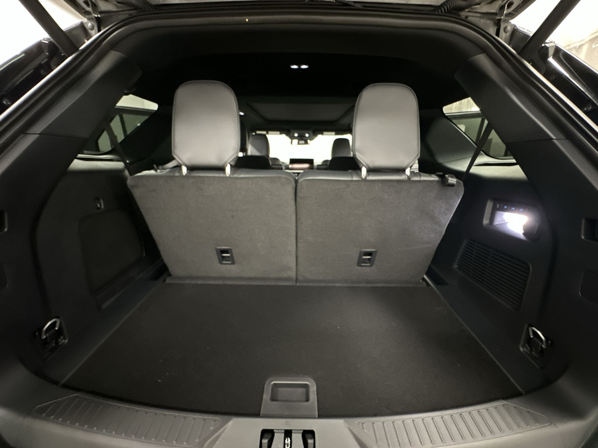Thumbnail: 2026 Ford Explorer - 25