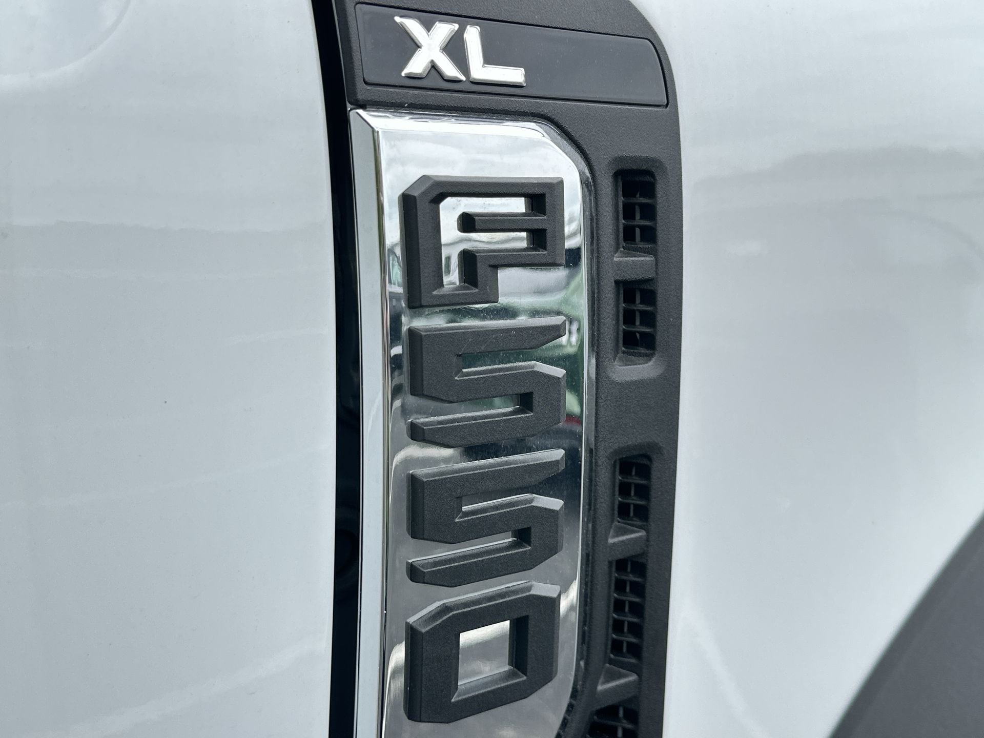 Thumbnail: 2025 Ford Econoline - 22