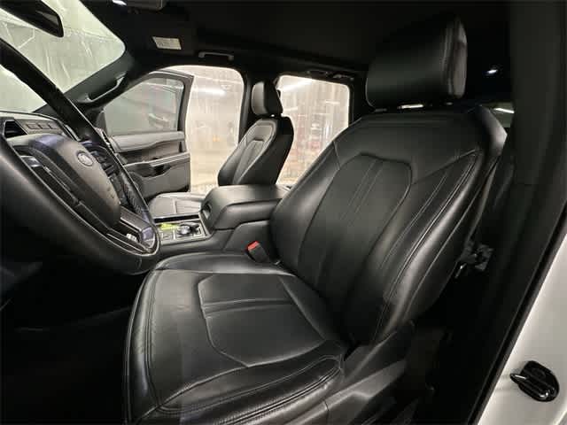 Thumbnail: 2021 Ford Expedition - 17