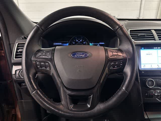 Thumbnail: 2017 Ford Explorer - 7