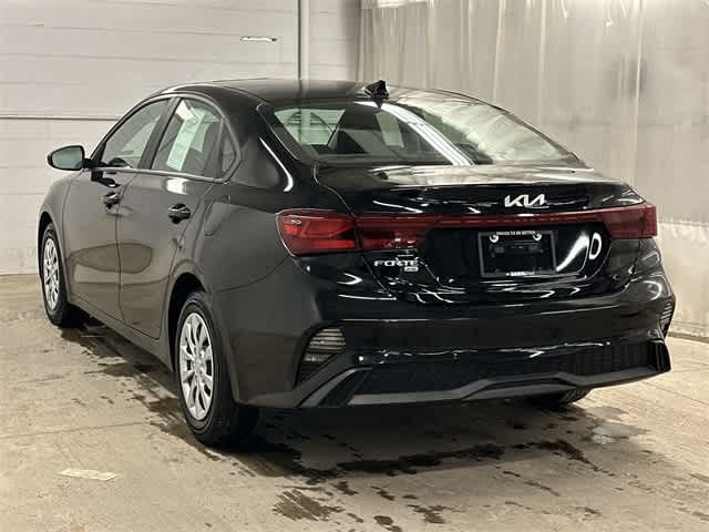 Thumbnail: 2022 Kia Forte - 28