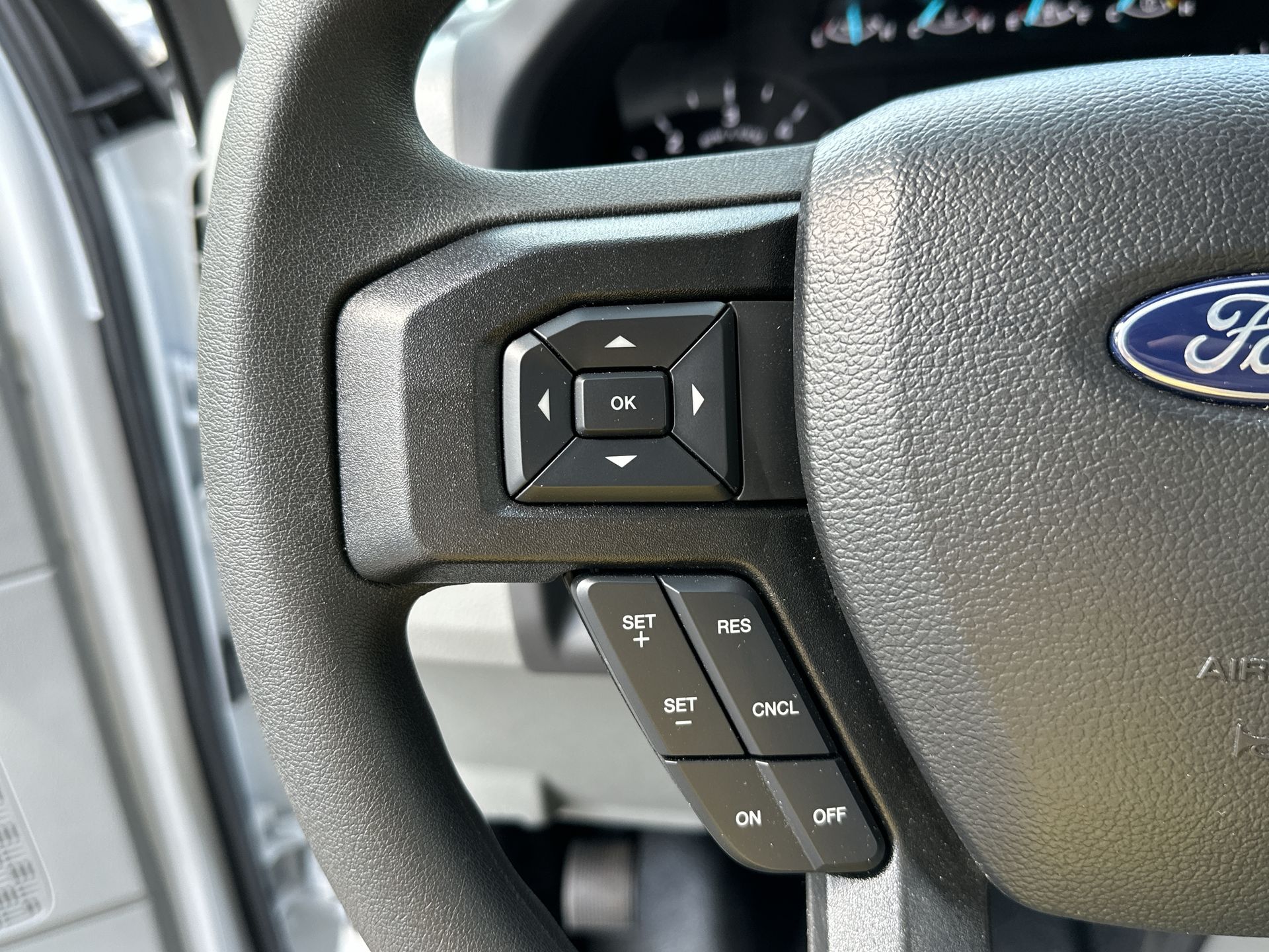 Thumbnail: 2025 Ford Econoline - 8