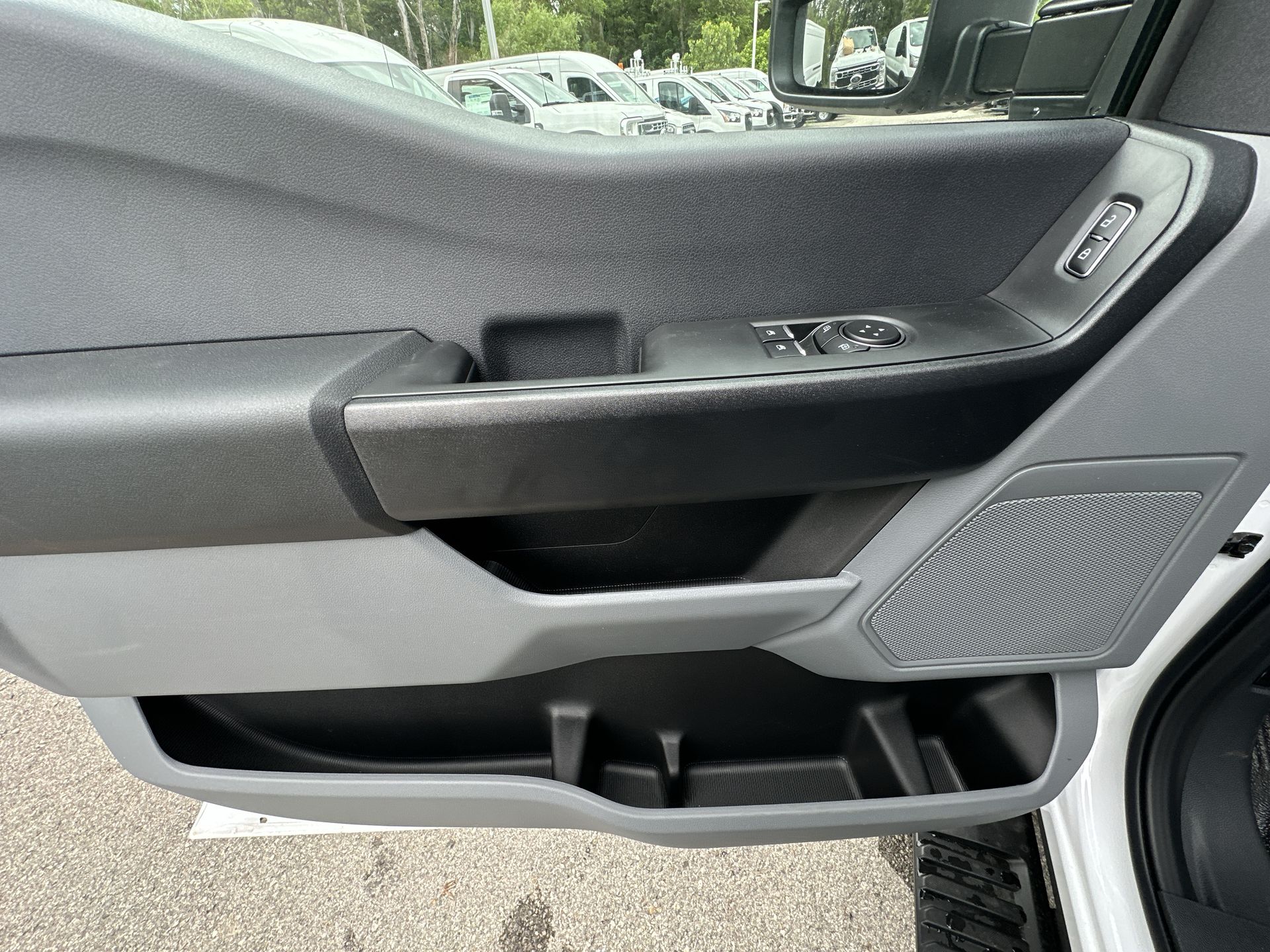 Thumbnail: 2025 Ford  - 15