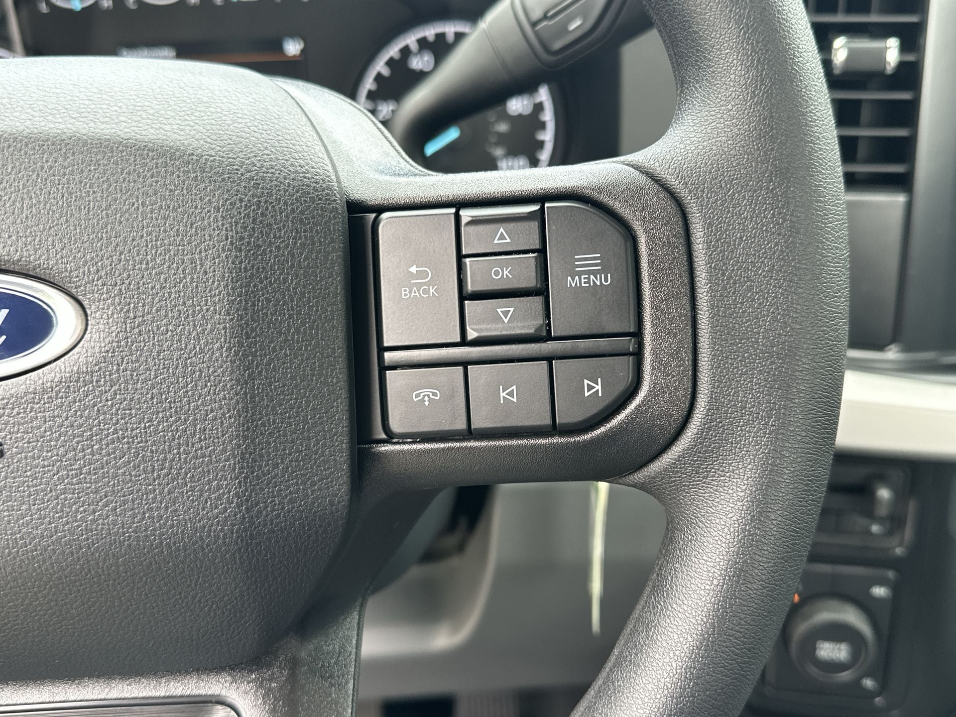 Thumbnail: 2025 Ford  - 9