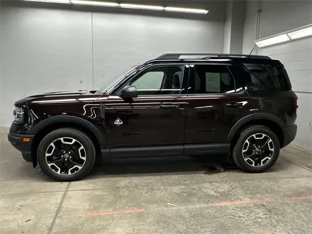 2021 Ford Bronco Sport Outer Banks photo 2