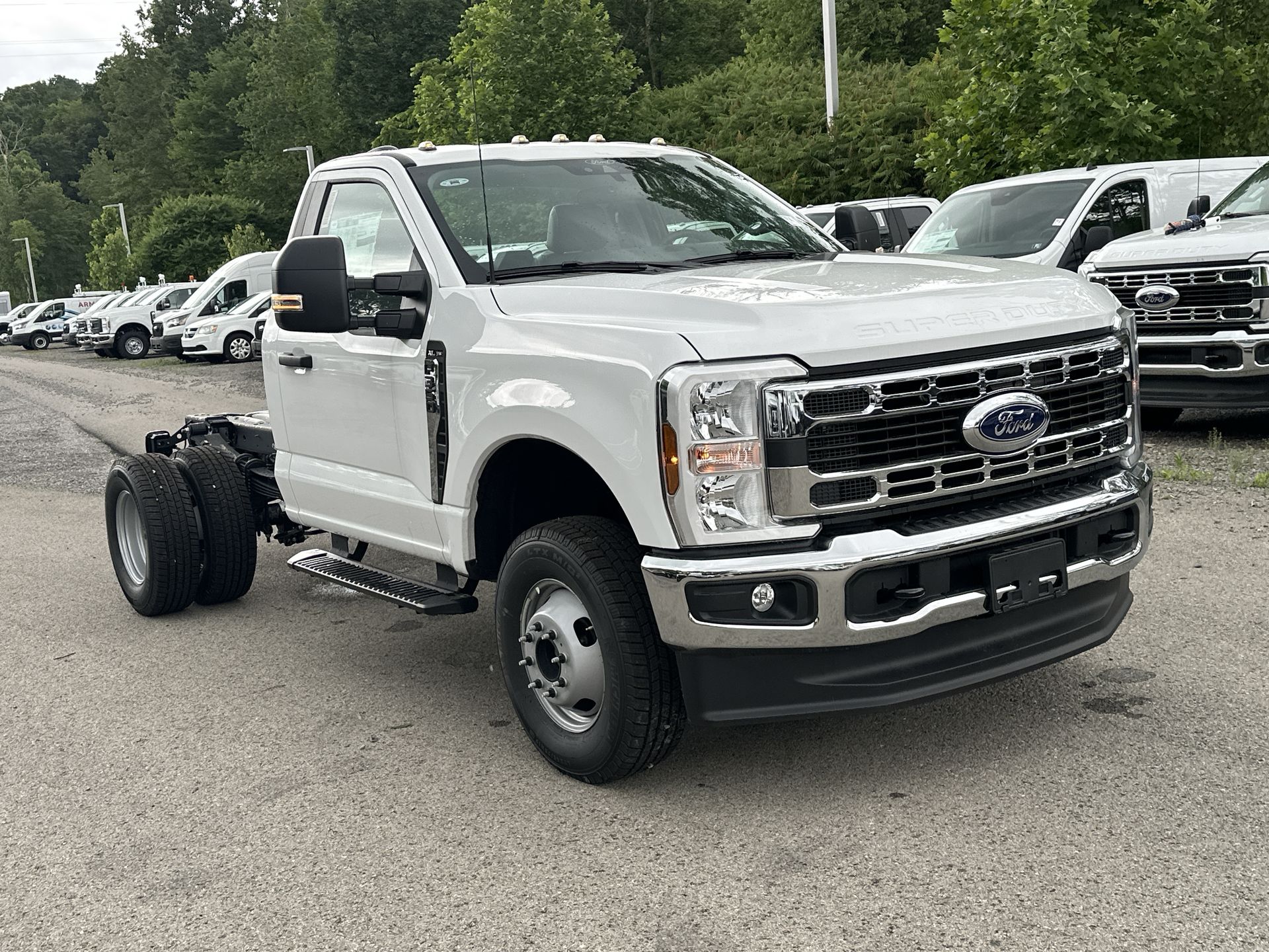 Thumbnail: 2025 Ford Econoline - 24