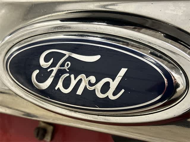 Thumbnail: 2011 Ford Escape - 18