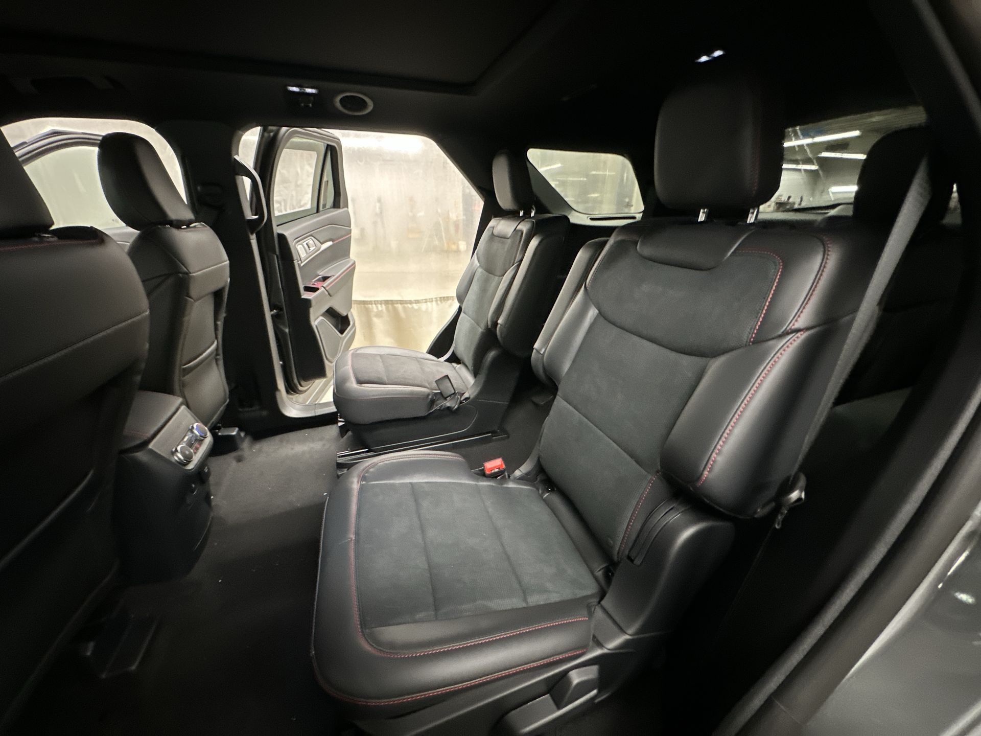 Thumbnail: 2026 Ford Explorer - 18