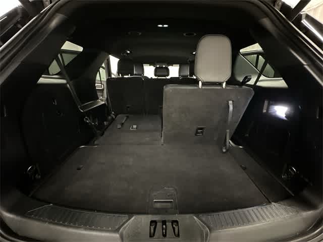 Thumbnail: 2020 Ford Explorer - 26