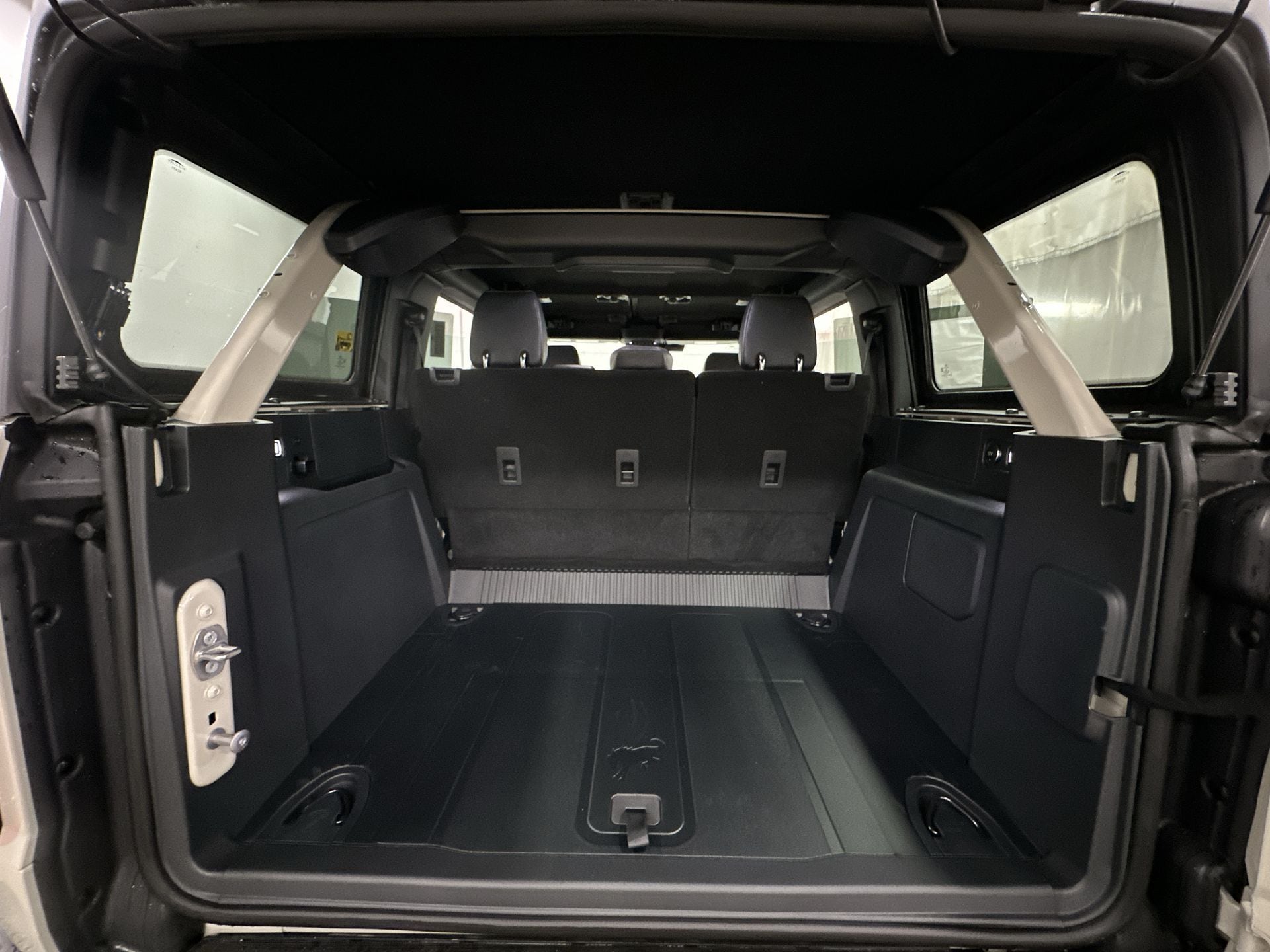 Thumbnail: 2025 Ford Bronco - 25