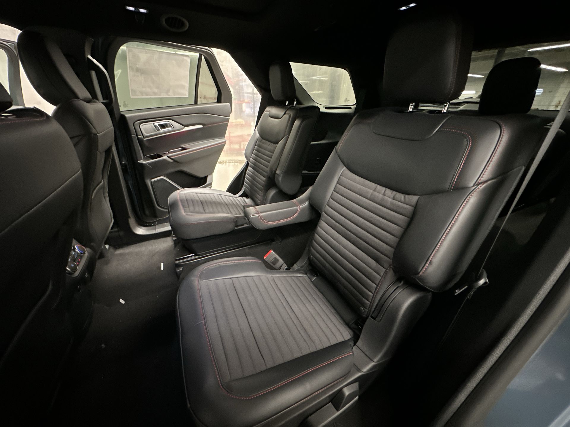 Thumbnail: 2025 Ford Explorer - 20