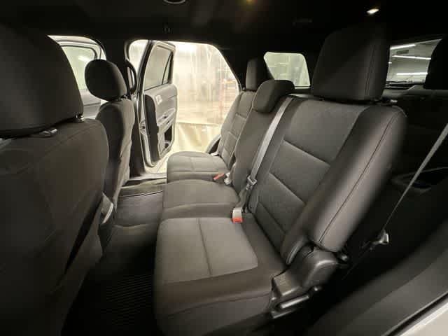 Thumbnail: 2015 Ford Explorer - 17