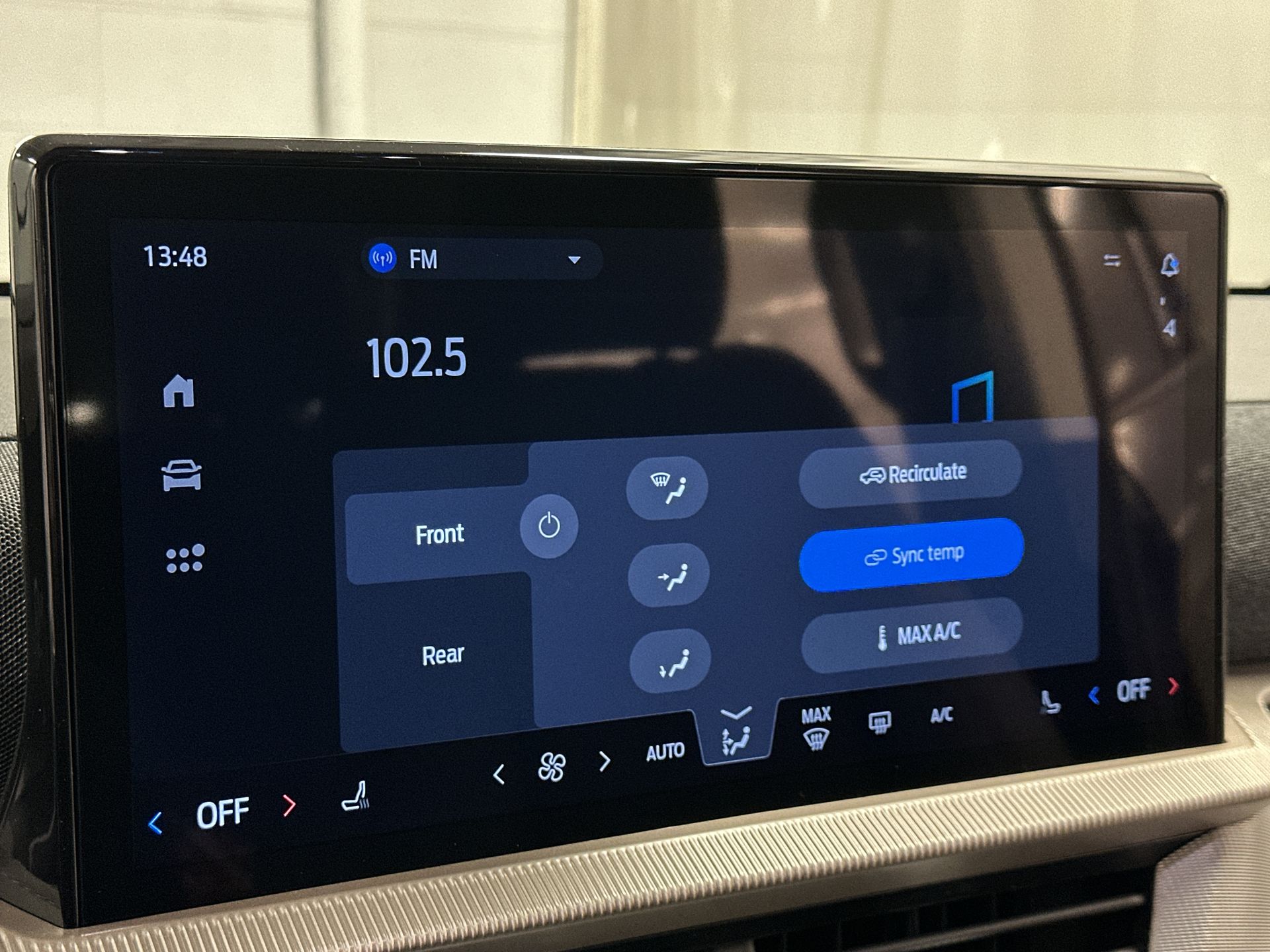 Thumbnail: 2026 Ford Explorer - 15