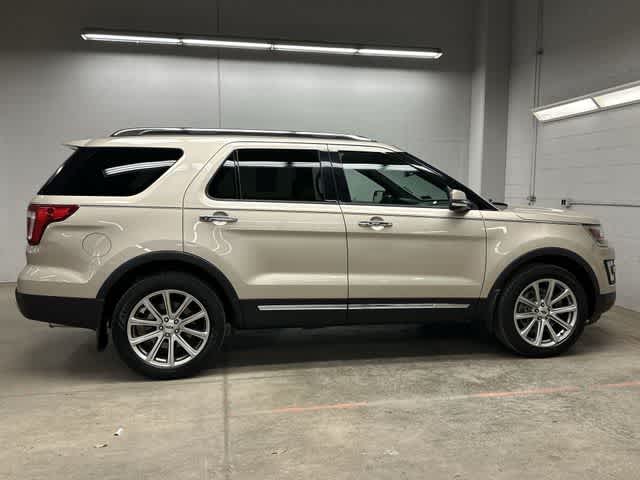 Thumbnail: 2017 Ford Explorer - 3