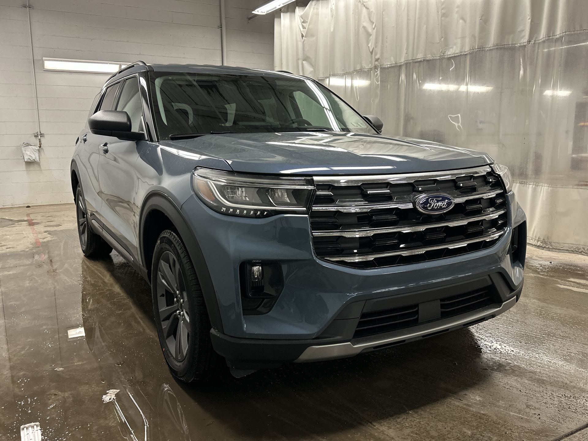 Thumbnail: 2026 Ford Explorer - 30