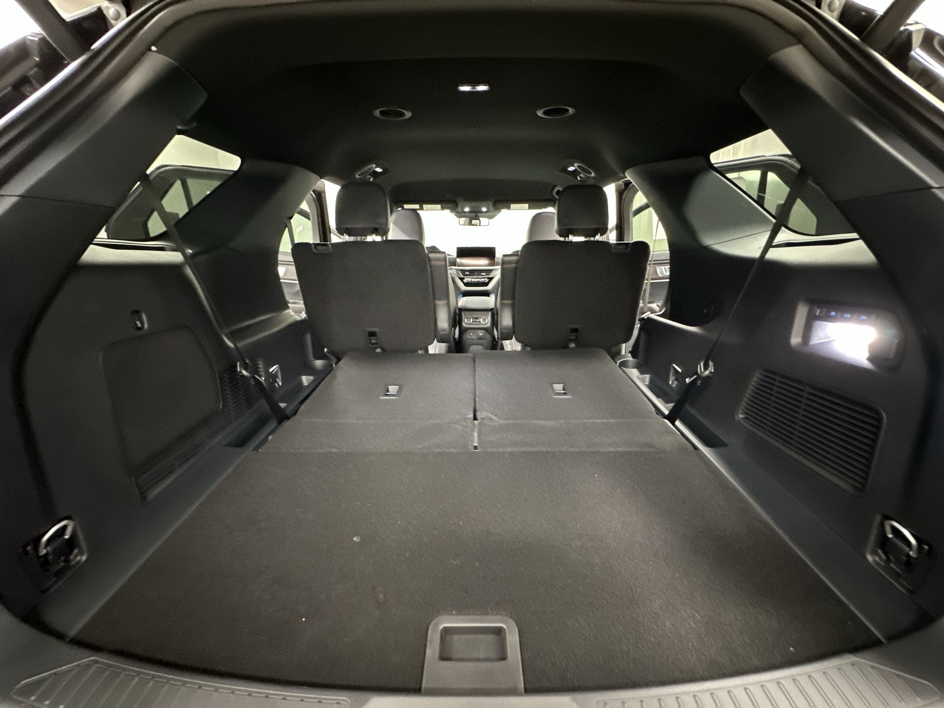 Thumbnail: 2026 Ford Explorer - 26