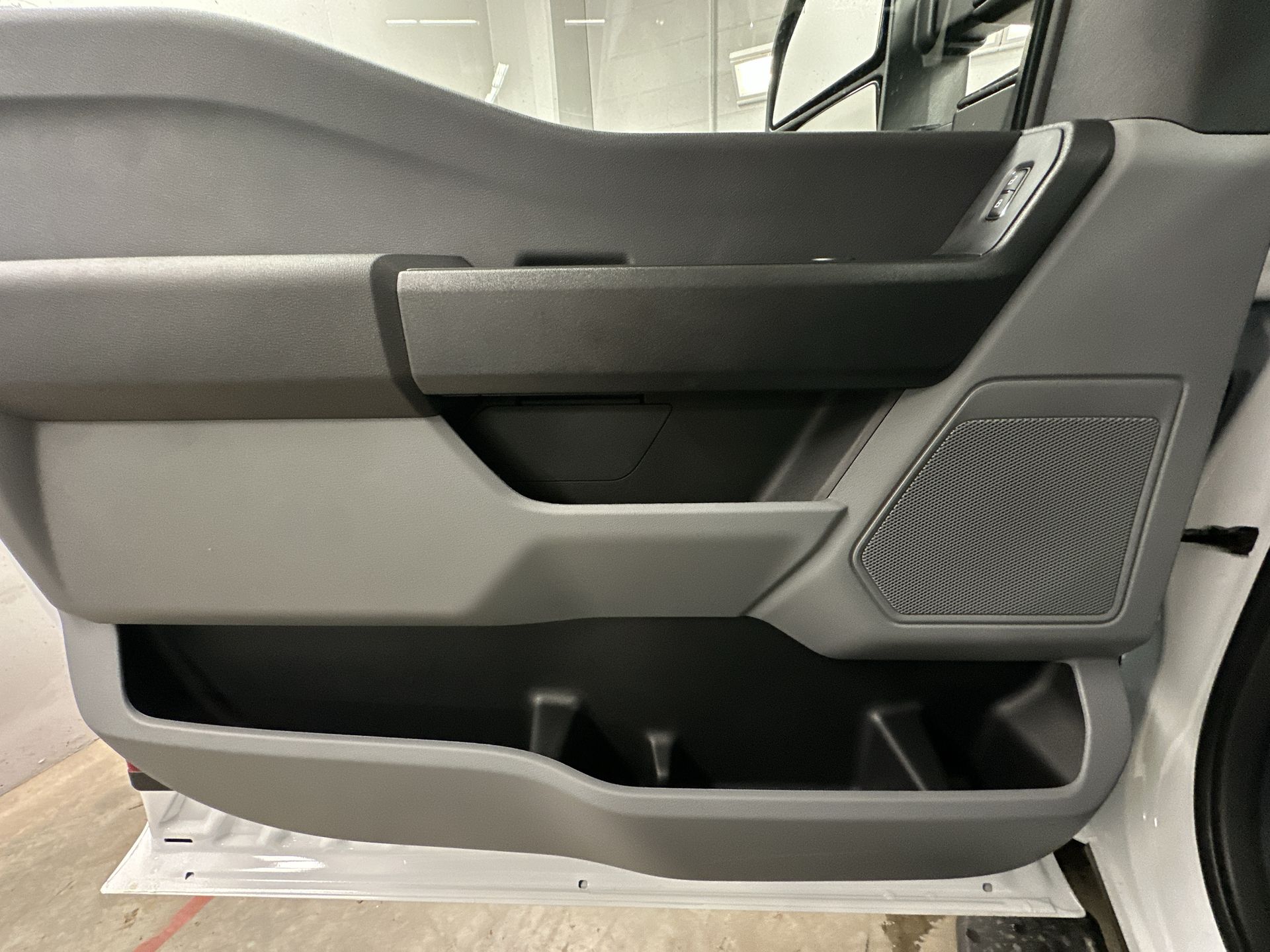 Thumbnail: 2026 Ford Econoline - 16