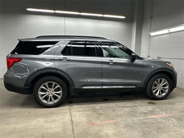 Thumbnail: 2022 Ford Explorer - 3