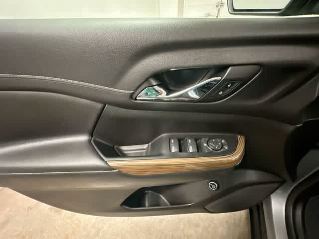 Thumbnail: 2023 GMC Acadia - 18