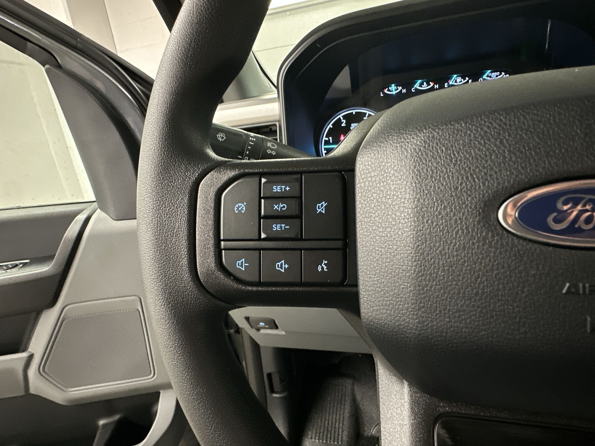 Thumbnail: 2026 Ford Econoline - 8