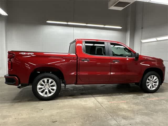 2022 Chevrolet Silverado 1500 Custom photo 2