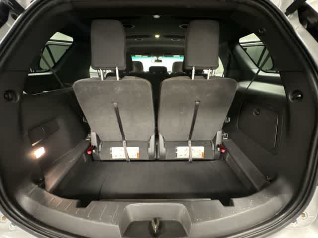 Thumbnail: 2015 Ford Explorer - 23