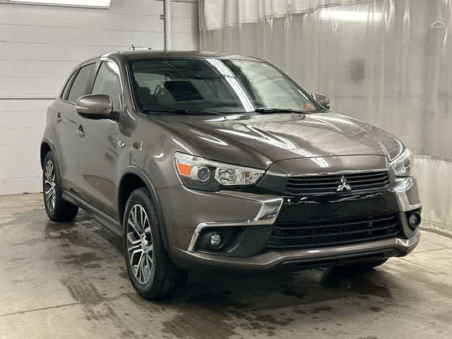 Thumbnail: 2016 Mitsubishi Outlander Sport - 26