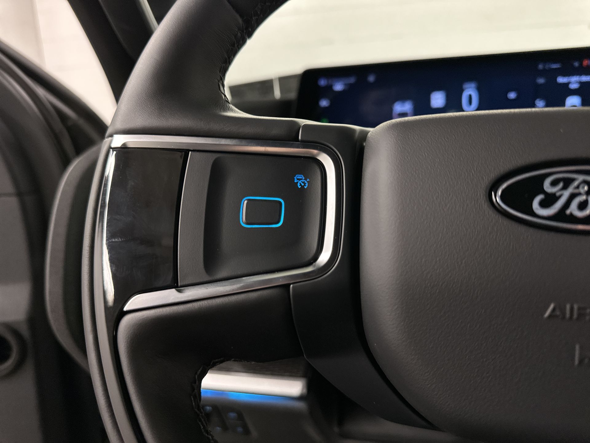 Thumbnail: 2025 Ford Expedition MAX - 9