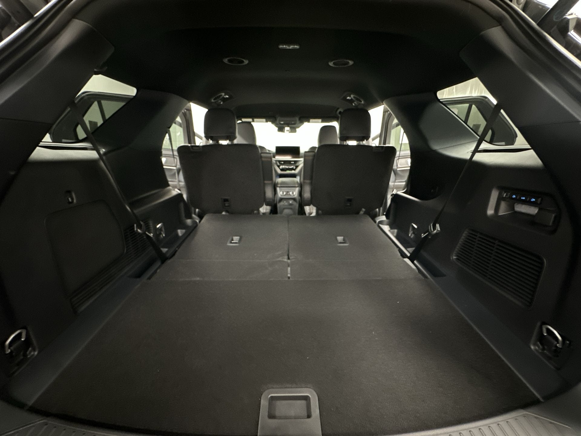 Thumbnail: 2026 Ford Explorer - 27
