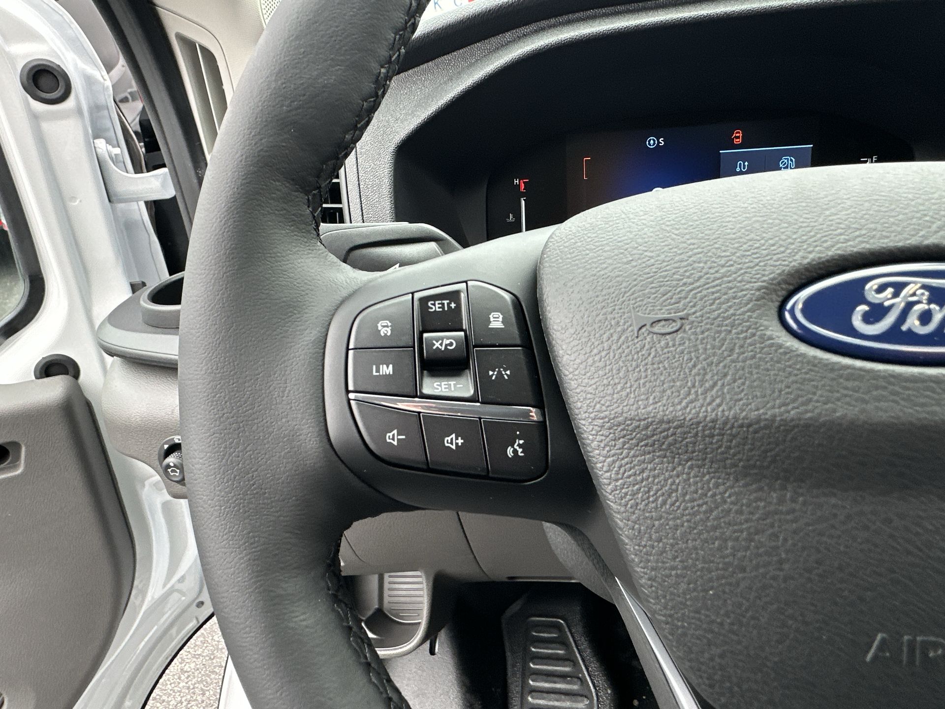 Thumbnail: 2026 Ford Transit Series - 8