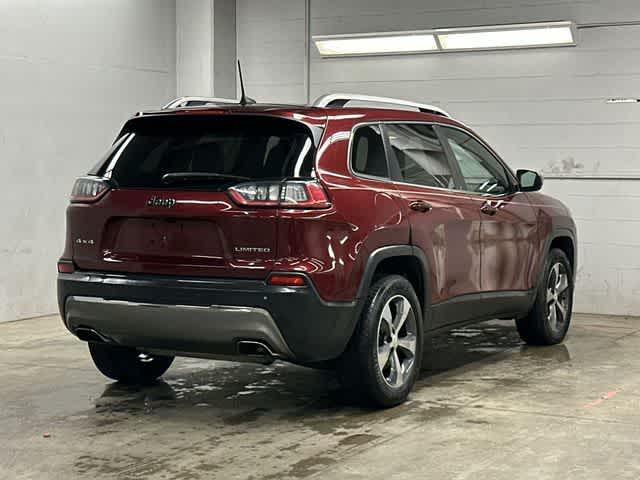Thumbnail: 2019 Jeep Cherokee - 32
