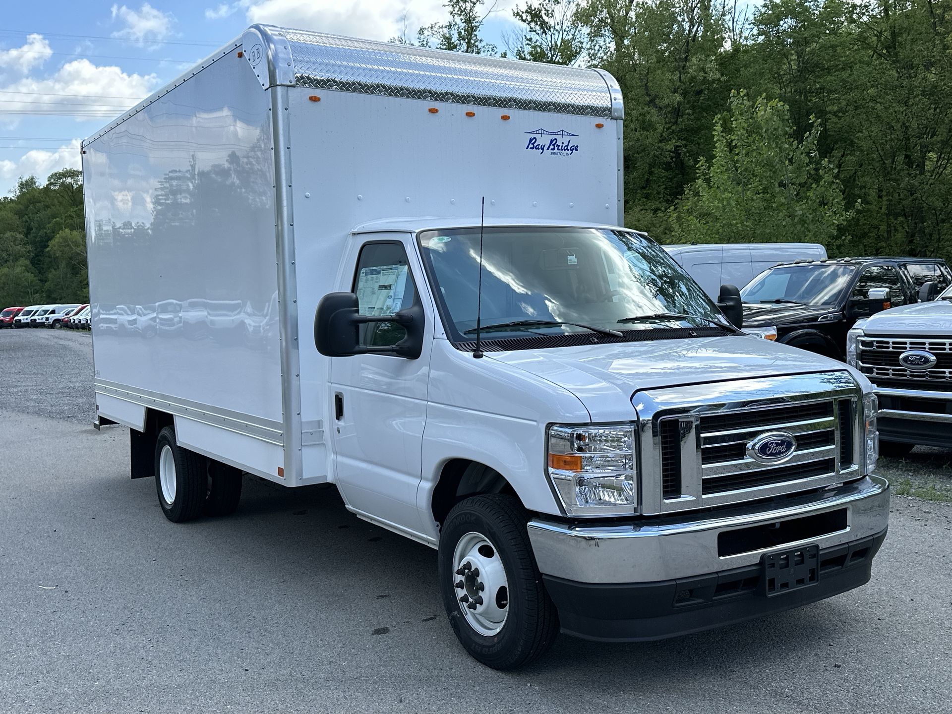 Thumbnail: 2025 Ford Econoline - 24