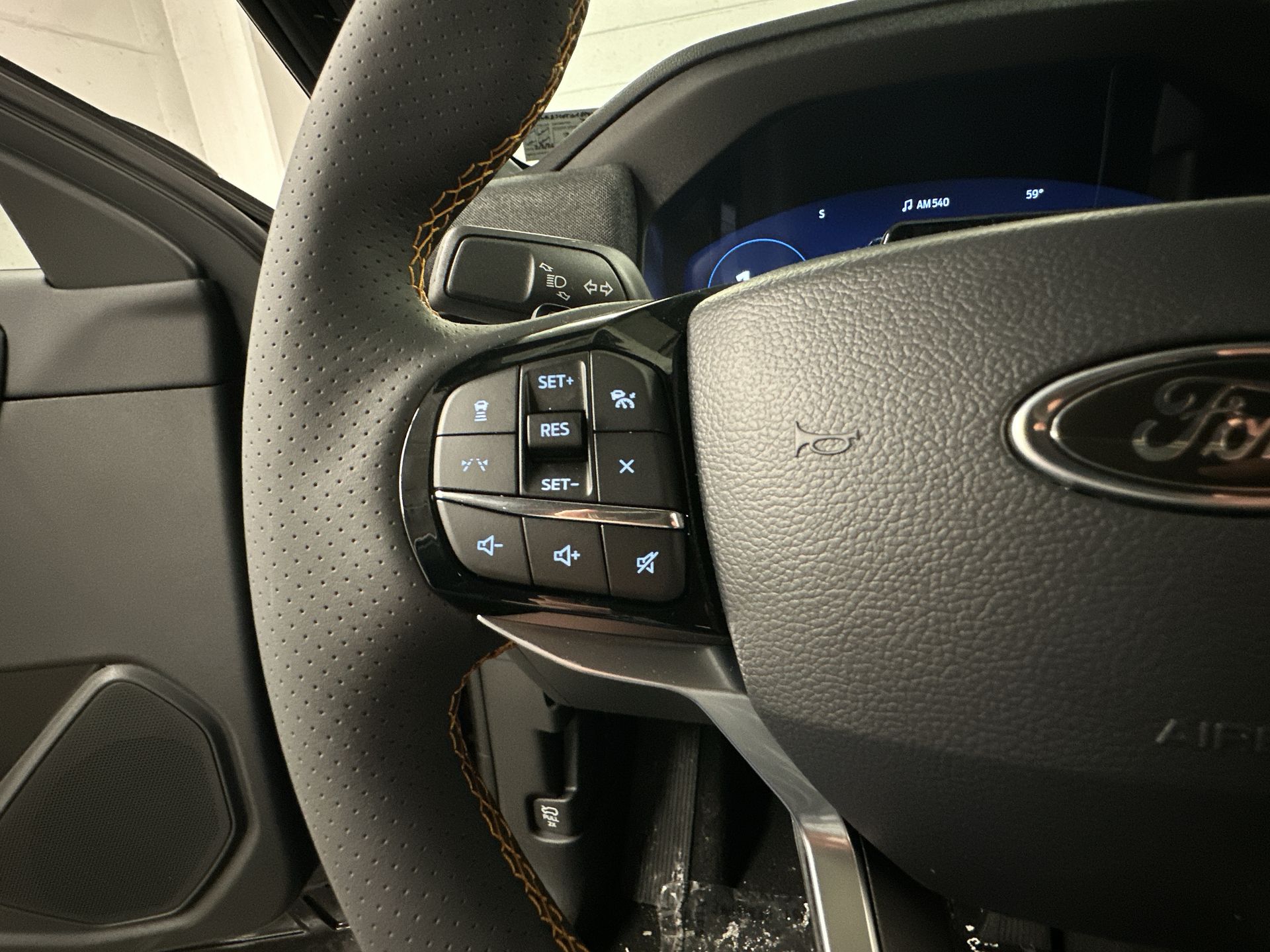 Thumbnail: 2026 Ford Explorer - 8