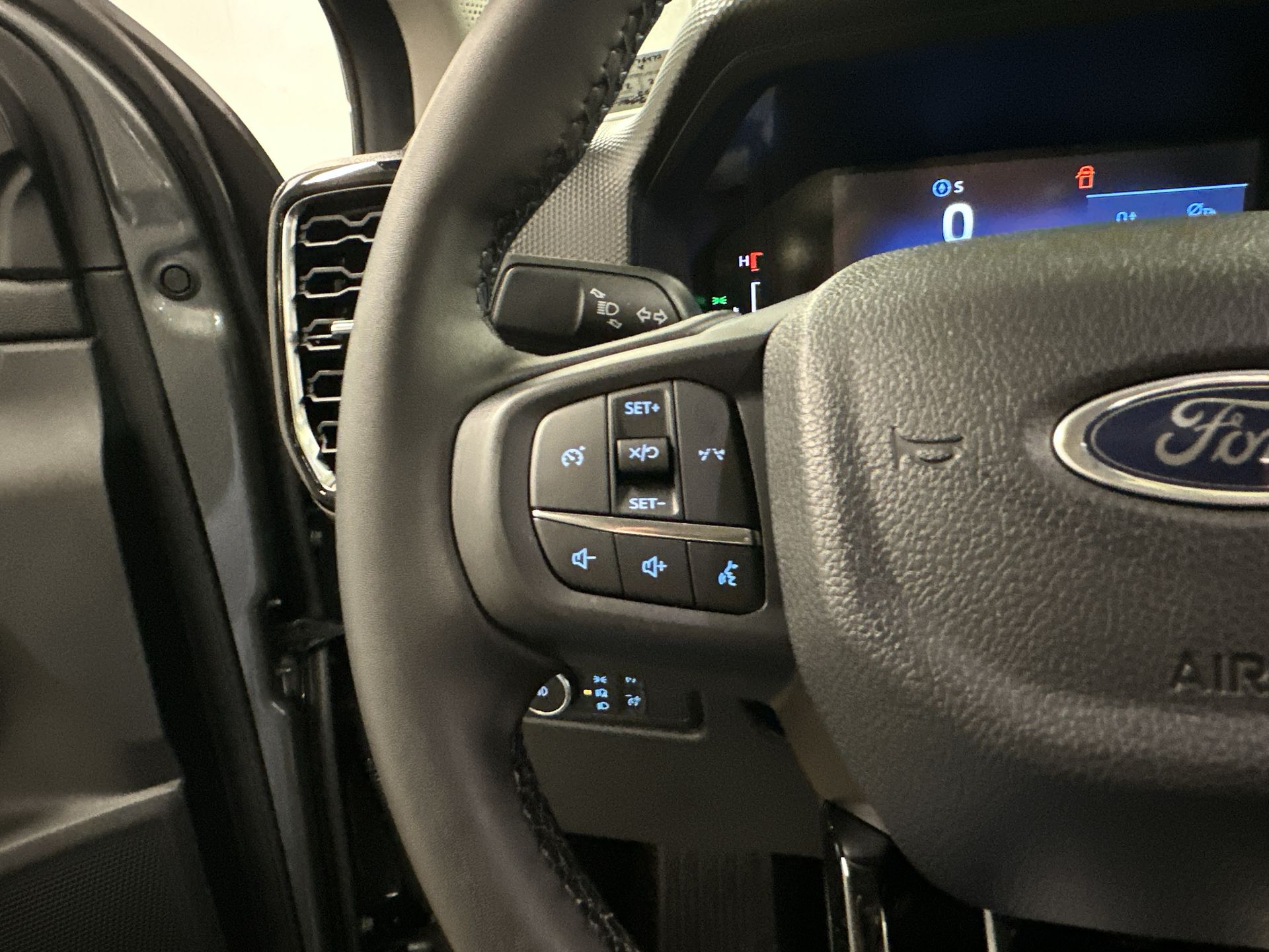 Thumbnail: 2025 Ford Ranger - 8